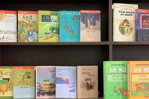 Dấu ấn Hà Nội trong tản văn