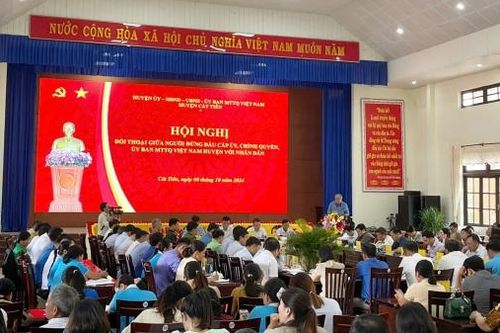 Cát Tiên: Đối thoại giữa người đứng đầu cấp ủy, chính quyền, MTTQ với đại diện các tầng lớp Nhân dân