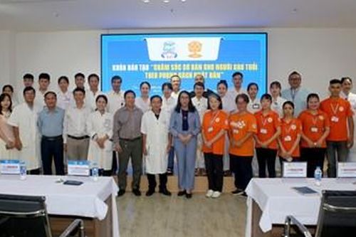 Đào tạo kỹ năng chăm sóc người cao tuổi theo phong cách Nhật Bản