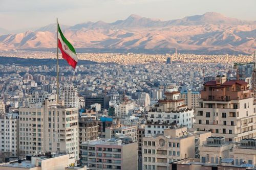 Quốc tế nổi bật: Iran mở lại không phận