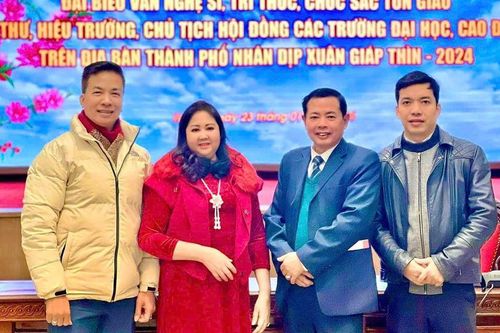 Thực hành tín ngưỡng thờ Mẫu Tam phủ của người Việt: Đạo nhà (Bài 2)