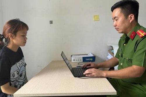 Nói xấu nhau trong quá trình học tập, nữ sinh cầm dao bầu đâm bạn