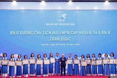 Phát huy truyền thống 'Anh hùng - Bất khuất - Trung hậu - Đảm đang'