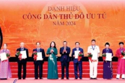 Vinh danh 10 'Công dân Thủ đô ưu tú' năm 2024