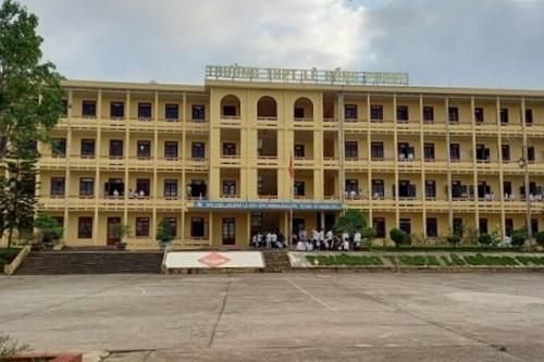 Từ đỗ Thủ khoa thành trượt lớp 10: Nam sinh Thanh Hóa suy sụp, có dấu hiệu trầm cảm