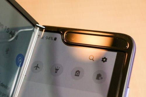 Microsoft tìm ra cách giải quyết vấn đề mà Samsung, Huawei vẫn bó tay