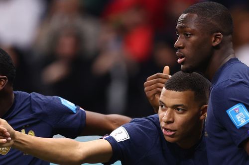 Konate: 'Cuộc sống Mbappe như đọa đày'