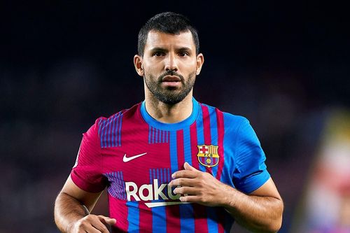 Aguero kiện Barcelona