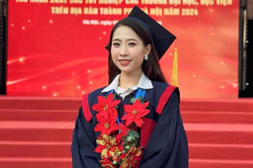 Nữ sinh từng học Kế toán tốt nghiệp thủ khoa Diễn viên Cải lương