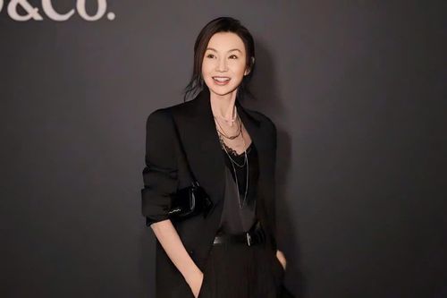 Trương Mạn Ngọc tái xuất