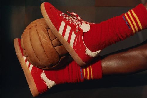 adidas vượt xa Nike