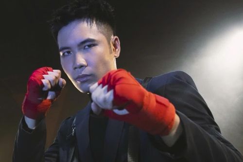 'Cú đấm' của rapper Phúc Du