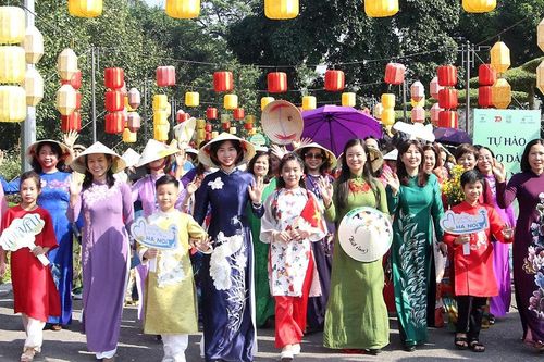 Bài 3: Đưa văn hóa Hà Nội hội nhập, vươn xa