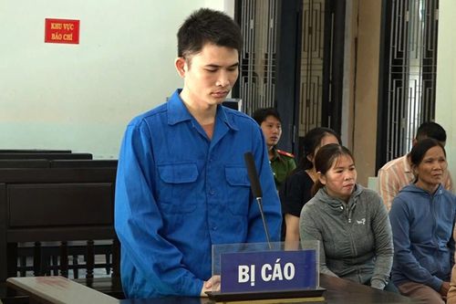 Đi tù vì bán đất 'vịt giời'