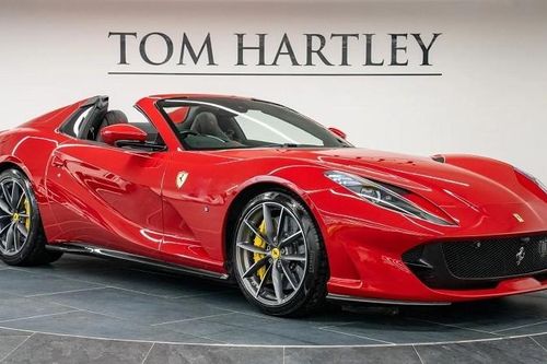 Cận cảnh siêu xe Ferrari 812 GTS vừa về Việt Nam, giá dự kiến khoảng 20 tỷ đồng