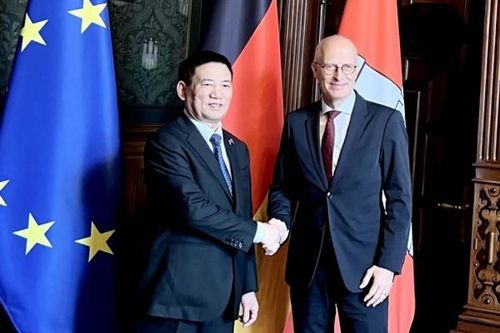 Thành phố Hamburg sẵn sàng chia sẻ kinh nghiệm phát triển kinh tế biển