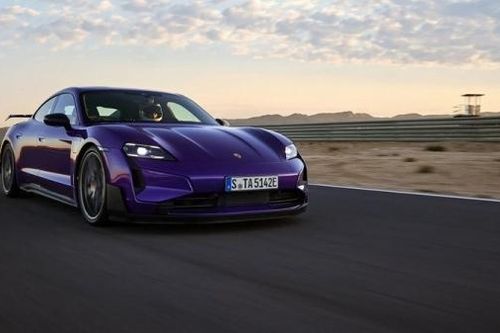 Porsche Taycan Turbo GT trở thành mẫu xe tăng tốc nhanh nhất thế giới