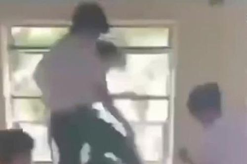Trường xảy ra nhiều vụ học sinh đánh nhau, chuẩn bị kỷ luật hiệu trưởng và giáo viên