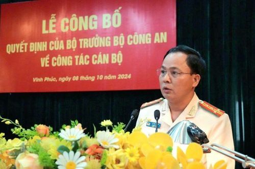 Bản tin 8H: Công an tỉnh Vĩnh Phúc công bố quyết định của Bộ trưởng Công an về công tác cán bộ