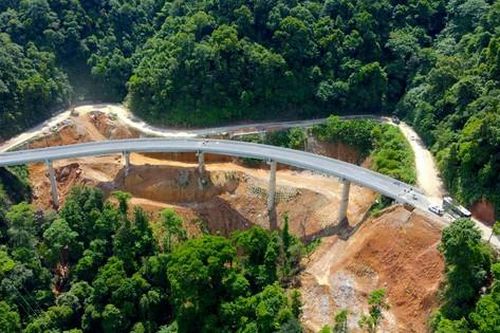 Hình hài quốc lộ 8A sau nâng cấp với nguồn vốn hơn 1.600 tỷ đồng