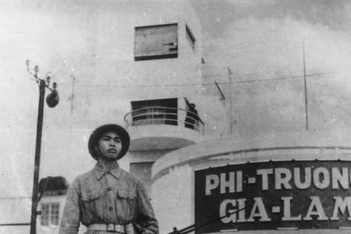 70 năm ngày tiếp quản sân bay Gia Lâm