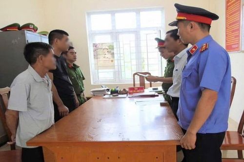 Chú nhập viện, cháu vào tù vì nóng giận