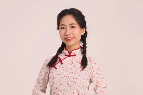 Nghỉ Học viện Ngân hàng, cô gái đi làm ở siêu thị để tích tiền học cải lương