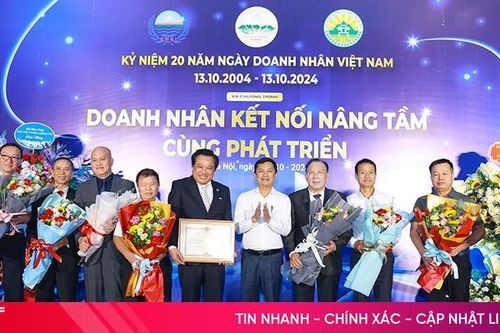 'Doanh nhân kết nối nâng tầm - cùng phát triển'