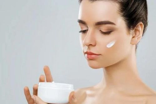 Cách chăm sóc làn da trong thời tiết hanh khô của mùa Thu