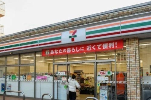 ACT đề xuất mức giá mới để mua lại đối thủ 7-Eleven của Nhật Bản