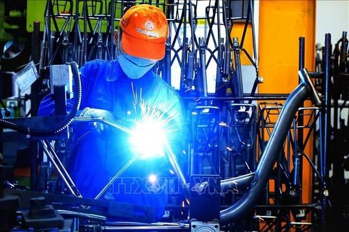 Công nghiệp chế biến, chế tạo vẫn duy trì mức tăng trưởng cao