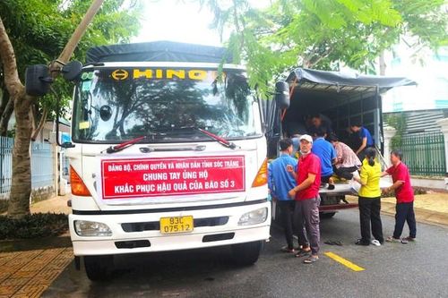 Dừng miễn phí xe chở hàng cứu trợ bão lũ khi qua trạm thu phí từ ngày 13/10