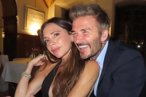 Vợ David Beckham có thân hình mỏng lét nhờ duy trì uống 4 loại nước này mỗi ngày