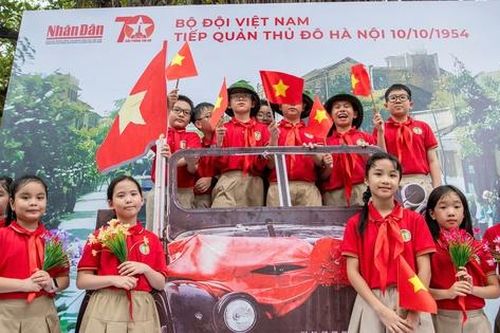 Triển lãm tương tác Cột cờ Hà Nội kỷ niệm 70 năm Ngày Giải phóng Thủ đô