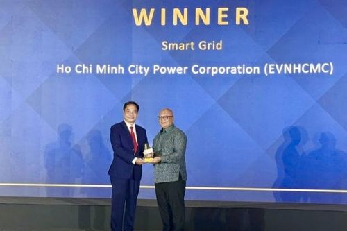 EVNHCMC liên tiếp đoạt 2 giải thưởng quốc tế cho 'Lưới điện thông minh - Smart Grid'