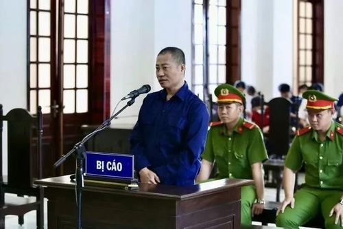 'Sư giả' Thích Tâm Phúc rút đơn kháng cáo, chấp nhận án 8 năm tù