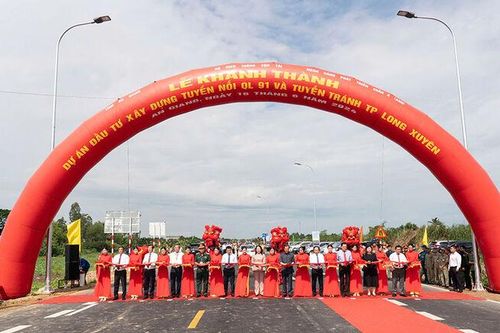 Giao thông đi trước, tạo động lực phát triển