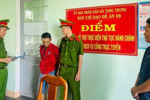 Khởi tố tội giết người với đối tượng dùng rựa đánh vào đầu bạn nhậu