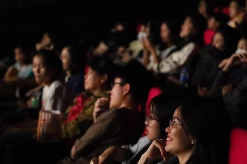 Miền ký ức đạt giải 'Bộ phim được khán giả bình chọn nhiều nhất' tại Liên hoan phim trực tuyến của Anh