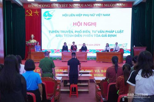 Hơn 300 đại biểu tham dự phiên tòa giả định tuyên truyền, phổ biến, tư vấn pháp luật