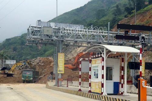 Khẩn trương khắc phục điểm sạt lở trên Tỉnh lộ 155