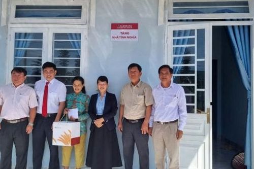 Lâm Hà: Bàn giao 2 nhà tình nghĩa