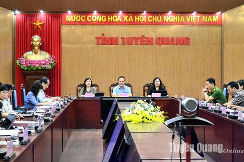 Diễn đàn 'Kinh doanh và Pháp luật' năm 2024: Chung tay giải quyết các vấn đề pháp lý cho doanh nghiệp