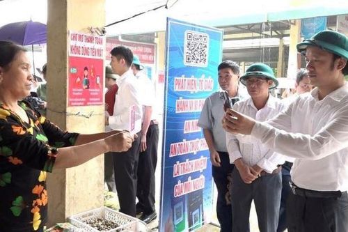 Huyện Ba Vì: Đẩy mạnh chuyển đổi số, mang lại nhiều lợi ích cho người dân