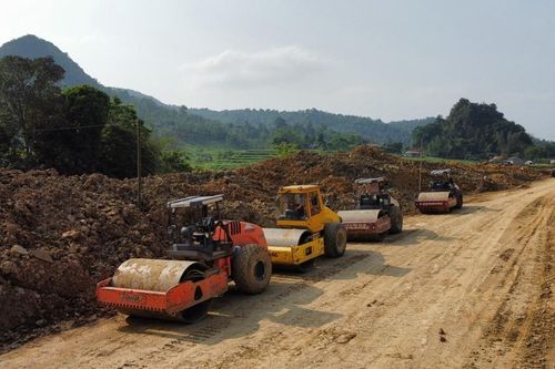 Cao Bằng: Huy động nguồn lực tập trung phát triển kết cấu hạ tầng