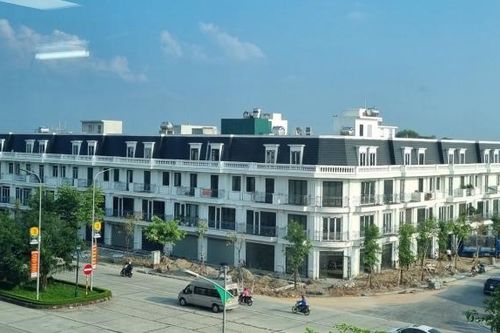 Hà Nội: Giá bán căn hộ tiếp tục tăng, cần tới 18 năm tiết kiệm không tiêu xài mới có thể mua được nhà