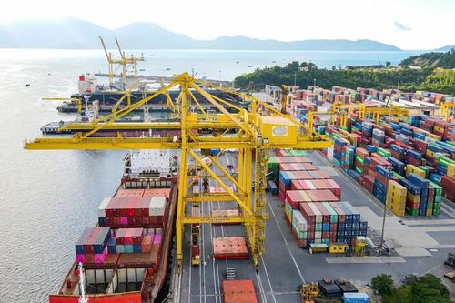 Bài 1: Cảng Đà Nẵng gắn kết cùng thương hiệu của thành phố đáng sống!