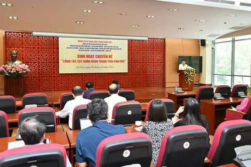 Đảng bộ cơ quan Văn phòng Quốc hội sinh hoạt chuyên đề về 'Công tác xây dựng Đảng trong tình hình mới'