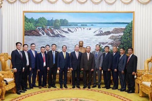 Bộ Công an hai nước Việt Nam – Lào thắt chặt tình đoàn kết, thắm tình hữu nghị