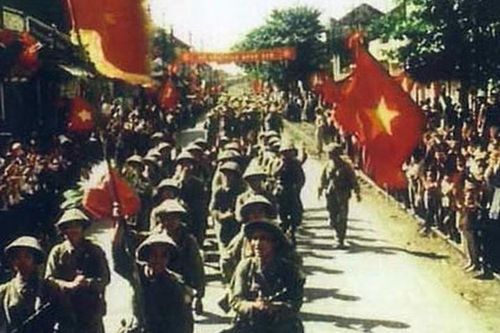 Những ngày đầu thành lập Đài Phát thanh và Truyền hình Hà Nội